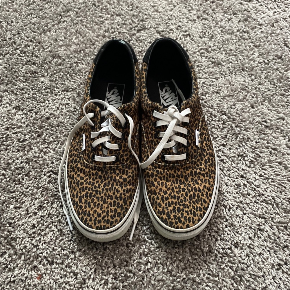 NEW Vans cheetah print